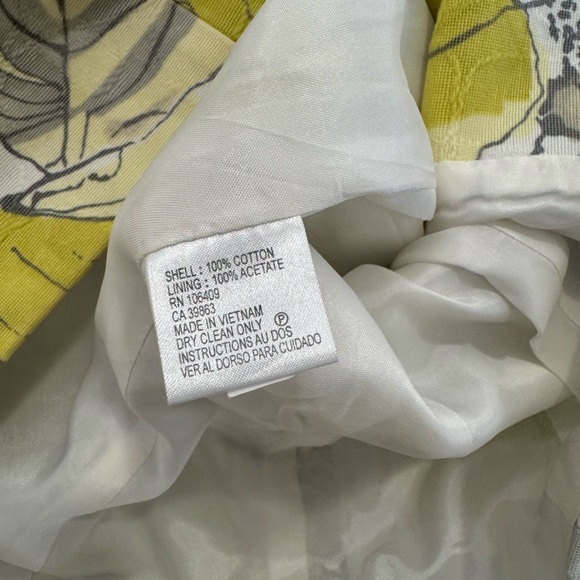 Women’s Tahari Arthur S Levine 2PC Floral Skirt Suit Blazer & Skirt Set Size 2 - Picture 8 of 15